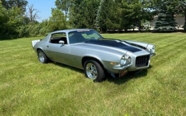 Chevrolet-camaro-1971-silver-7