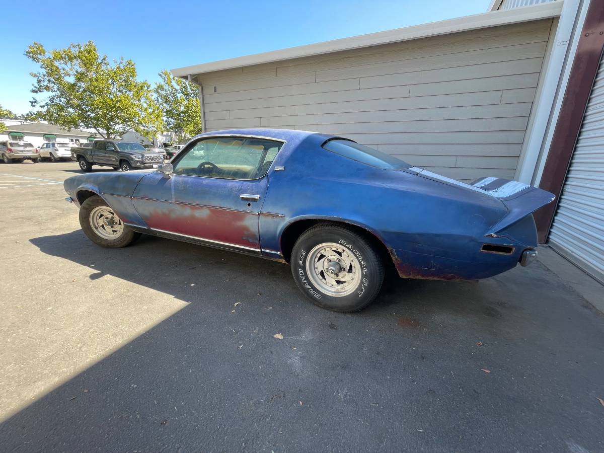 Chevrolet-camaro-1973-blue-4
