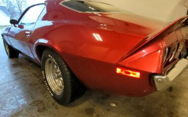 Chevrolet-camaro-1973-custom-16