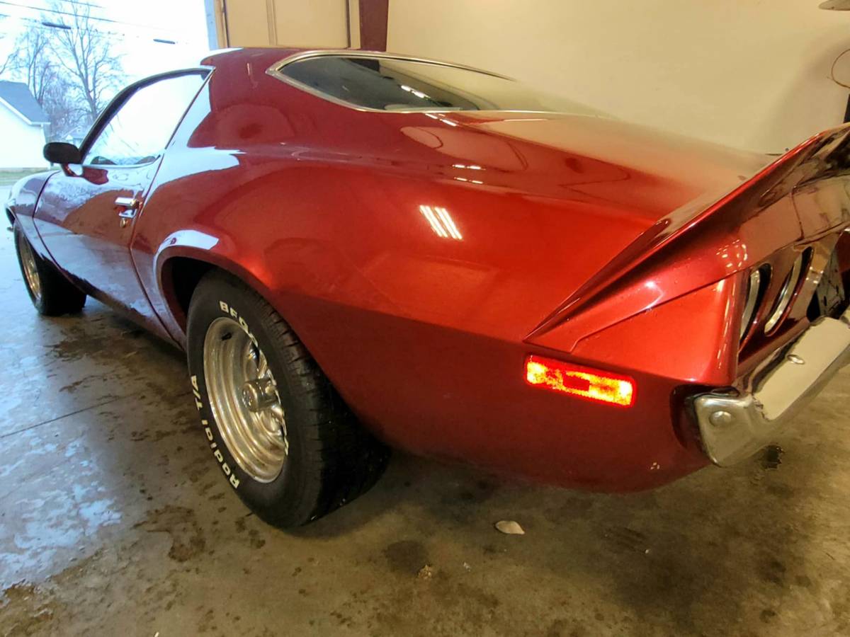 Chevrolet-camaro-1973-custom-16
