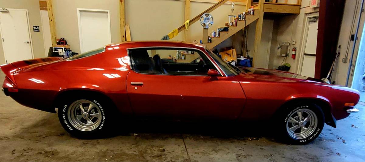 Chevrolet-camaro-1973-custom-4