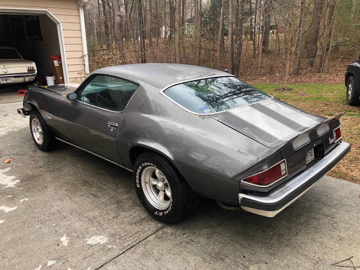 Chevrolet-camaro-1974-grey-1