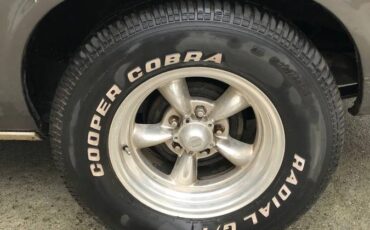 Chevrolet-camaro-1974-grey-12