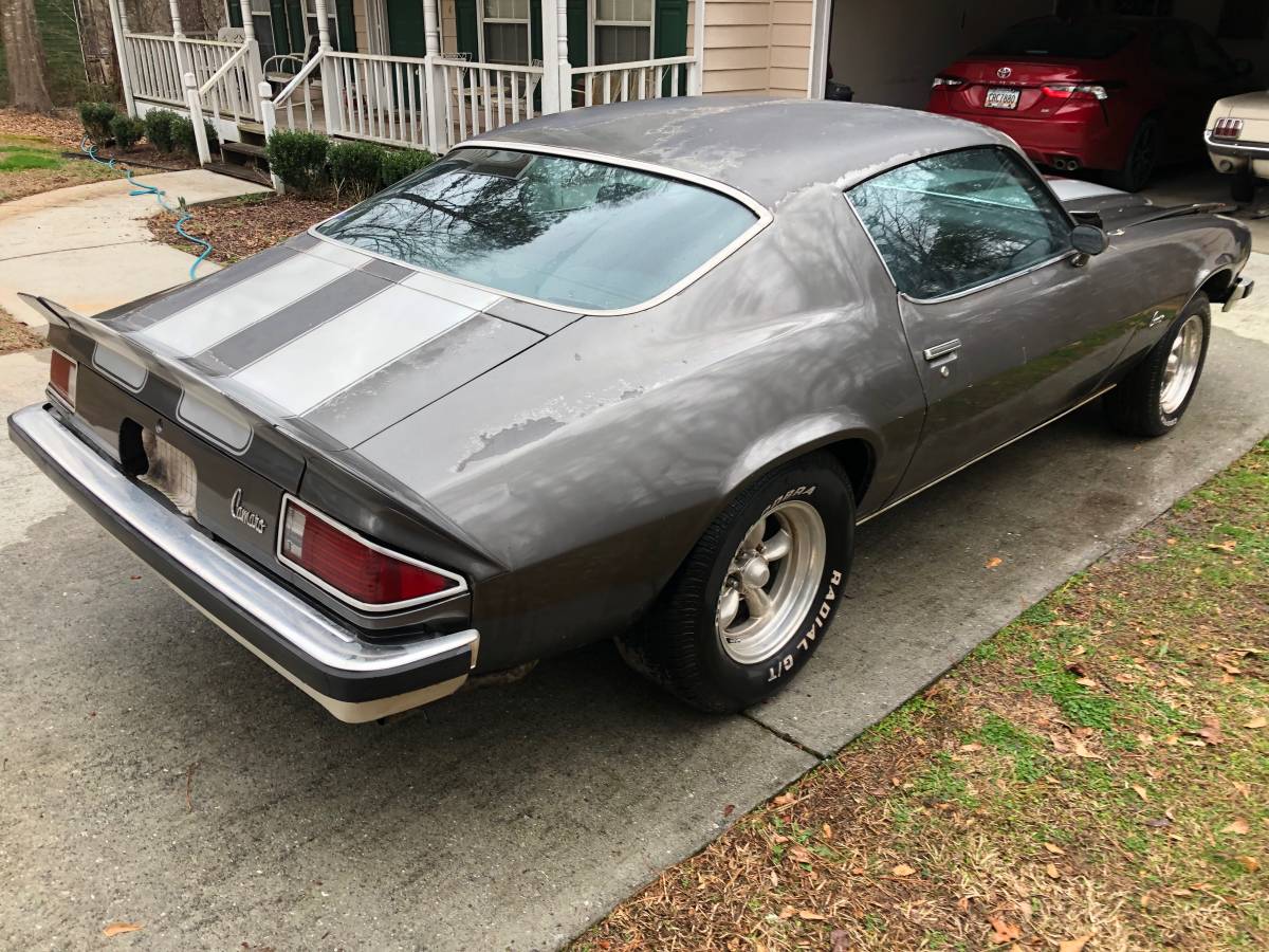 Chevrolet-camaro-1974-grey-17