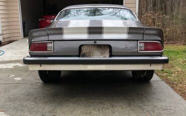 Chevrolet-camaro-1974-grey-2