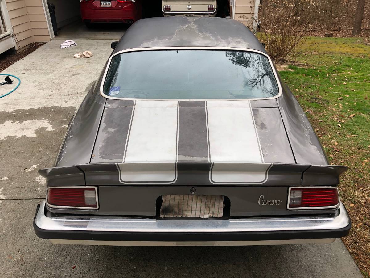 Chevrolet-camaro-1974-grey-3