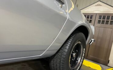Chevrolet-camaro-1976-15