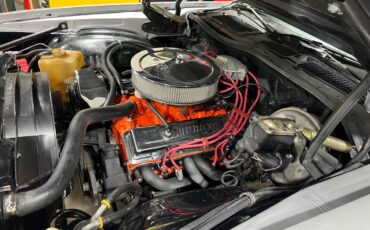 Chevrolet-camaro-1976-18