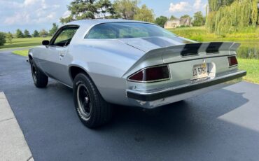 Chevrolet-camaro-1976-2