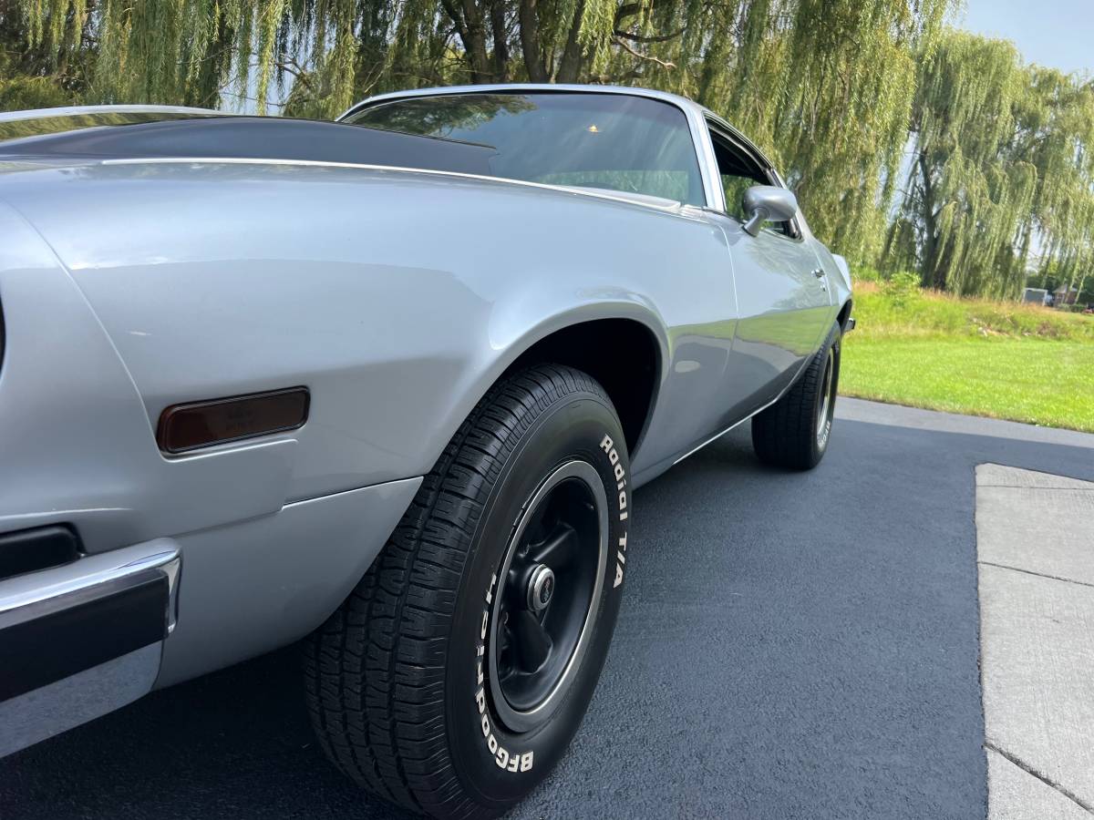 Chevrolet-camaro-1976-5