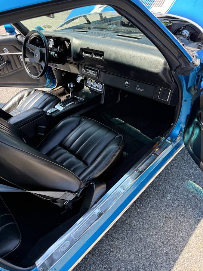 Chevrolet-camaro-1976-blue-24