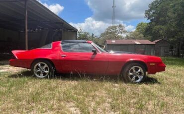 Chevrolet-camaro-1978-red-3