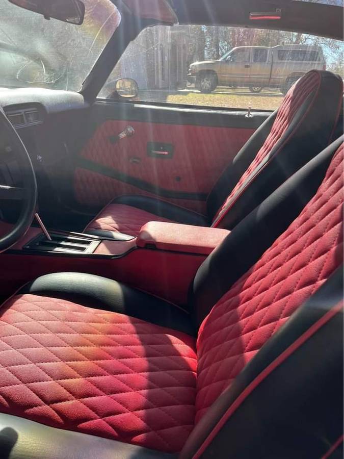 Chevrolet-camaro-1978-red