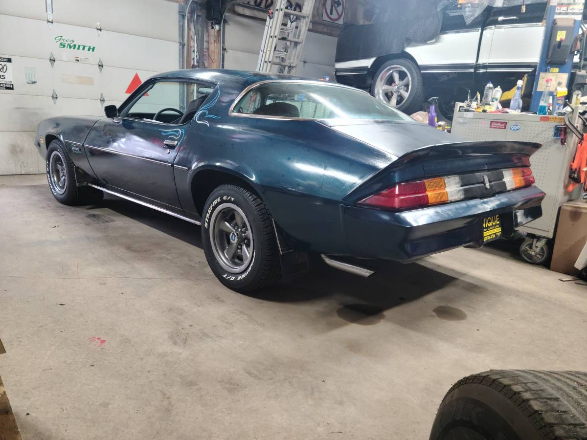 Chevrolet-camaro-1979-blue-4