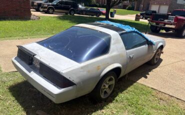 Chevrolet-camaro-1982-grey-3