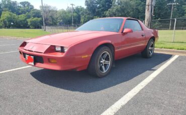 Chevrolet-camaro-1985-red-1