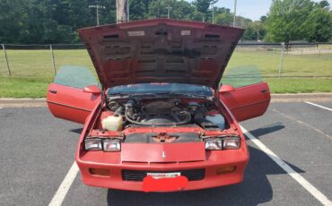 Chevrolet-camaro-1985-red-11
