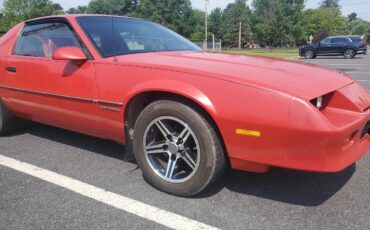 Chevrolet-camaro-1985-red-9