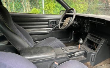 Chevrolet-camaro-1986-black-3
