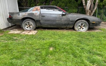 Chevrolet-camaro-1986-black