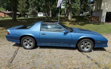 Chevrolet-camaro-1987-blue-1
