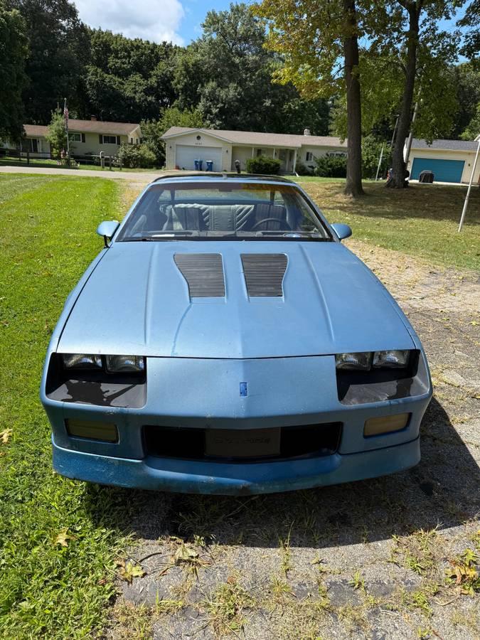 Chevrolet-camaro-1987-blue-2