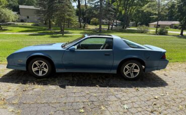 Chevrolet-camaro-1987-blue