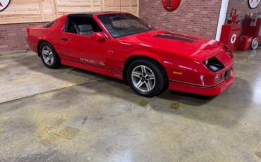 Chevrolet-camaro-1987-red