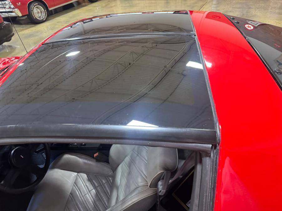 Chevrolet-camaro-1987-red-7