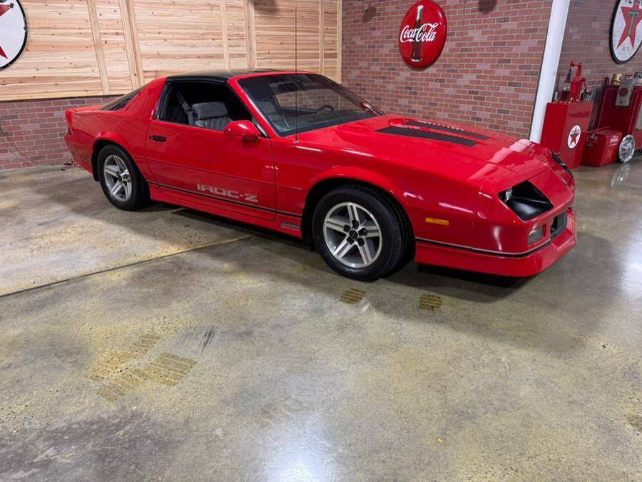 Chevrolet-camaro-1987-red