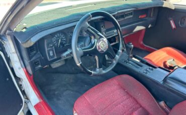 Chevrolet-camaro-1988-white-1
