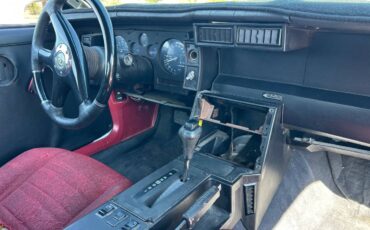 Chevrolet-camaro-1988-white-3