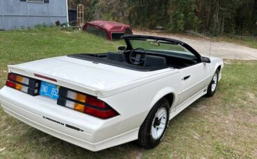 Chevrolet-camaro-1989-white-1