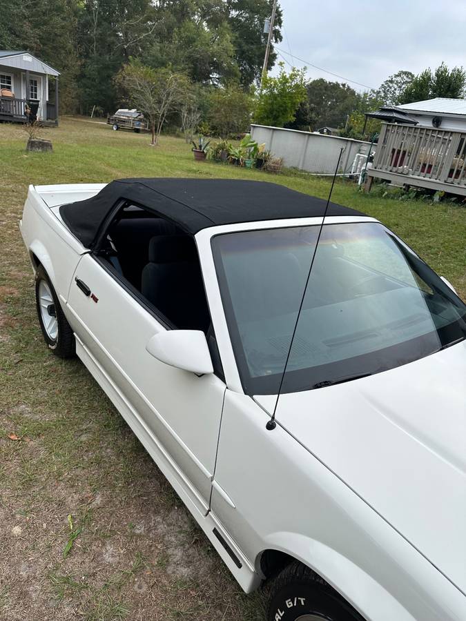 Chevrolet-camaro-1989-white-6