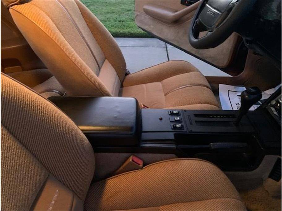 Chevrolet-camaro-1990-12