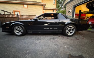 Chevrolet-camaro-1990-black-3