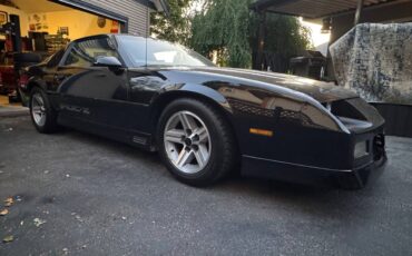 Chevrolet-camaro-1990-black