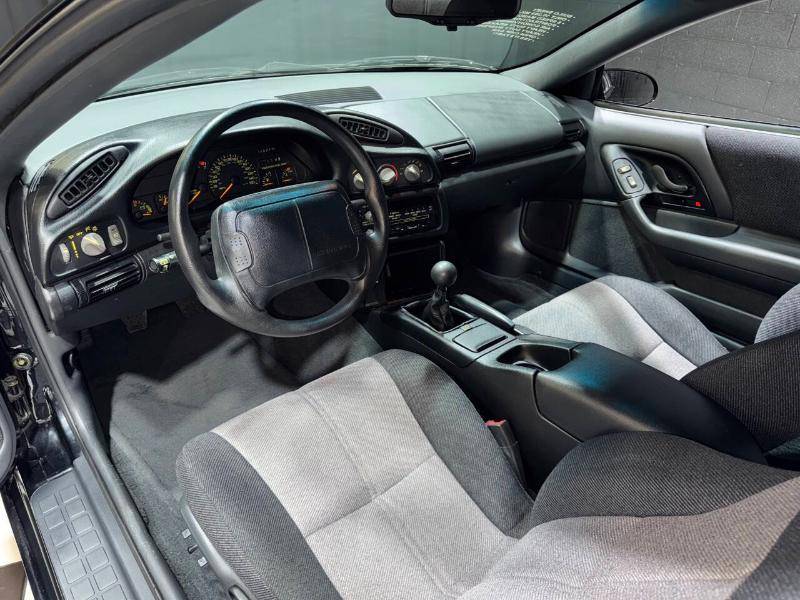 Chevrolet-camaro-1993-black