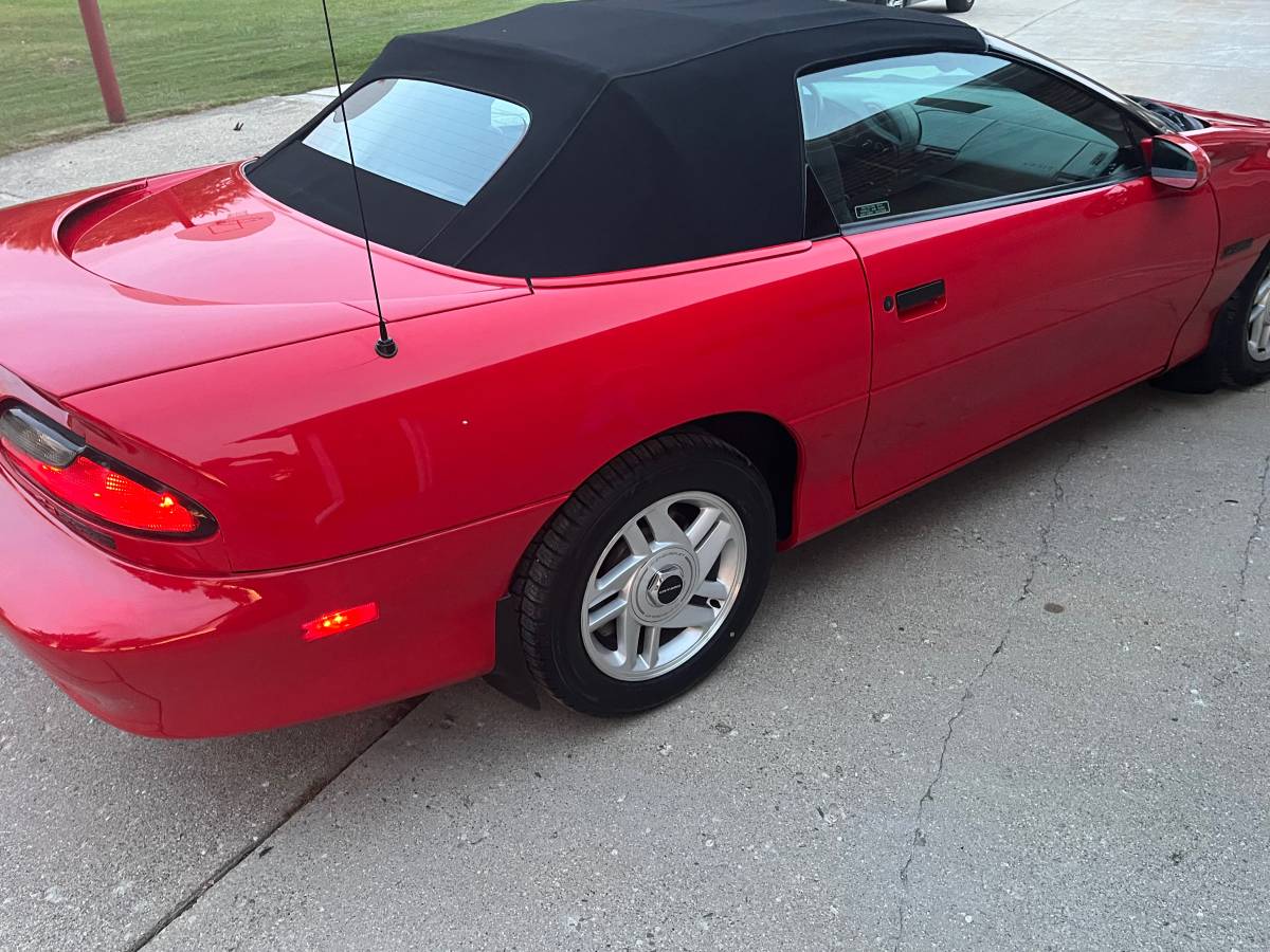 Chevrolet-camaro-1995-red-3