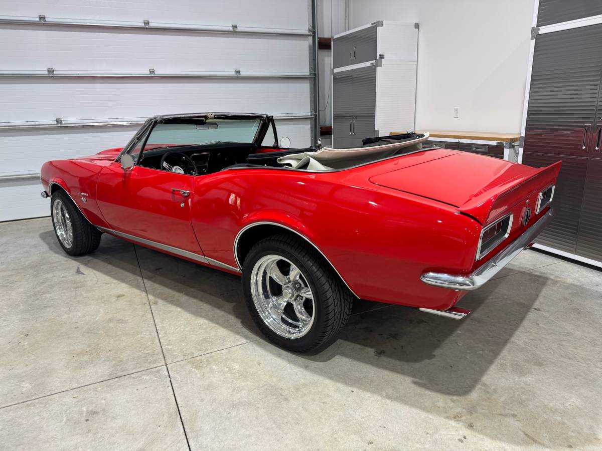 Chevrolet-camaro-convertible-1967-red-15