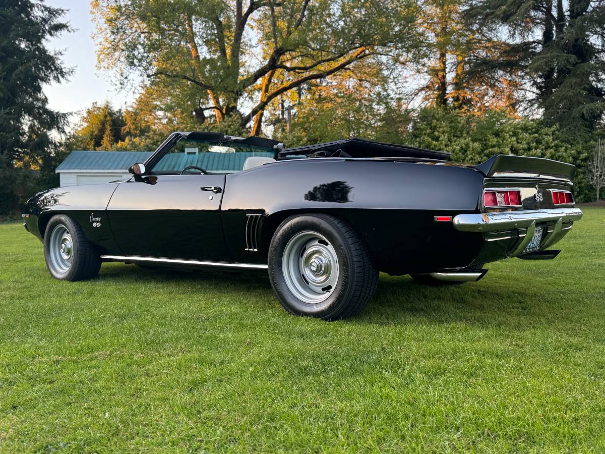 Chevrolet-camaro-convertible-1969-black-3