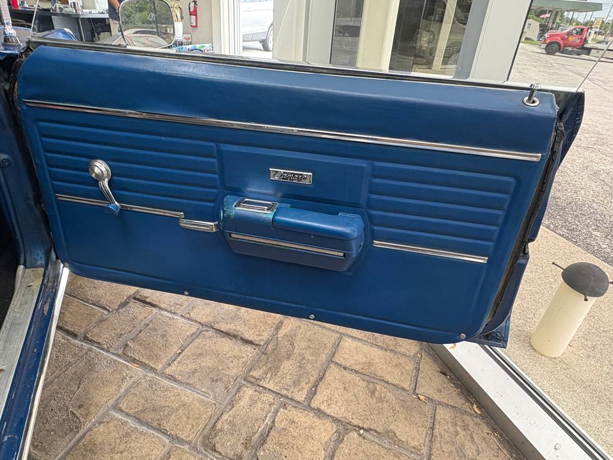 Chevrolet-camaro-diesel-1968-blue-17