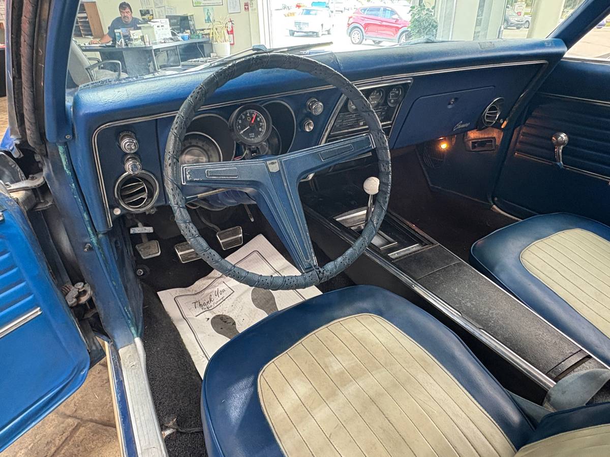 Chevrolet-camaro-diesel-1968-blue-9