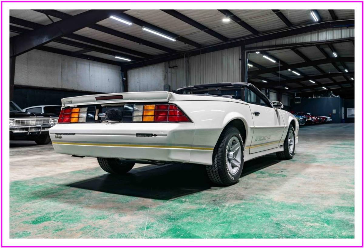 Chevrolet-camaro-iroc-convertibl-1988-white-1