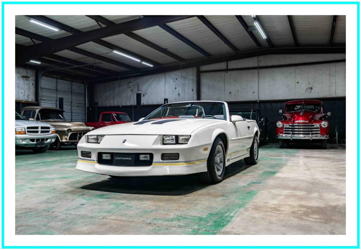 Chevrolet-camaro-iroc-convertibl-1988-white-27