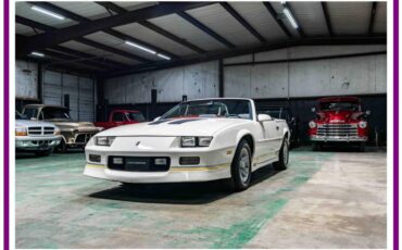 Chevrolet-camaro-iroc-convertibl-1988-white