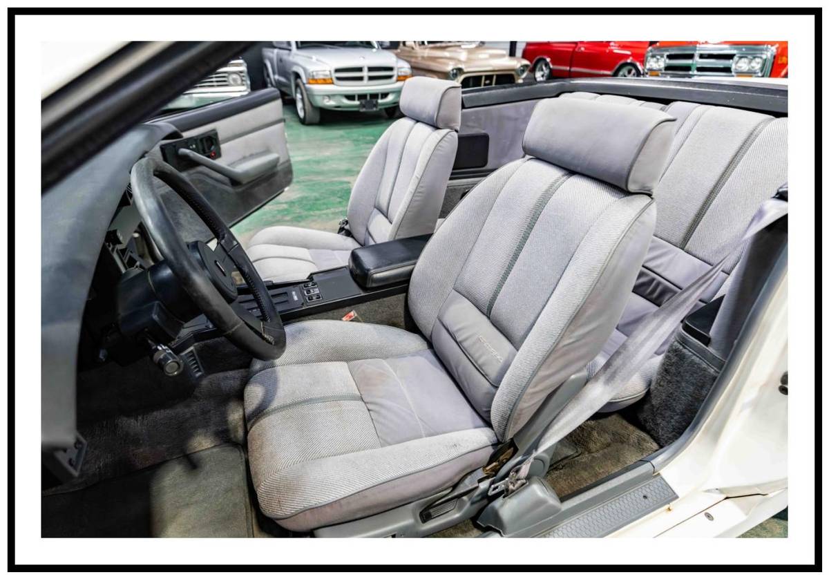 Chevrolet-camaro-iroc-convertibl-1988-white-5