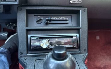 Chevrolet-camaro-iroc-z-1986-black-11