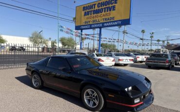 Chevrolet-camaro-iroc-z-1986-black