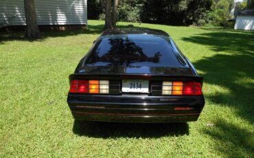 Chevrolet-camaro-iroc-z-1987-black-5